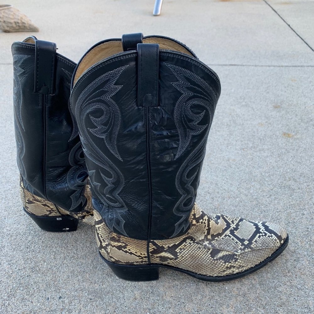 Men’s Dan Post Cowboy Boots Size 13D